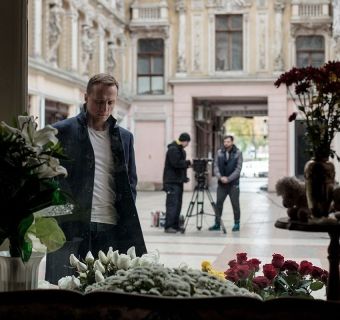 Слоны могут играть в футбол